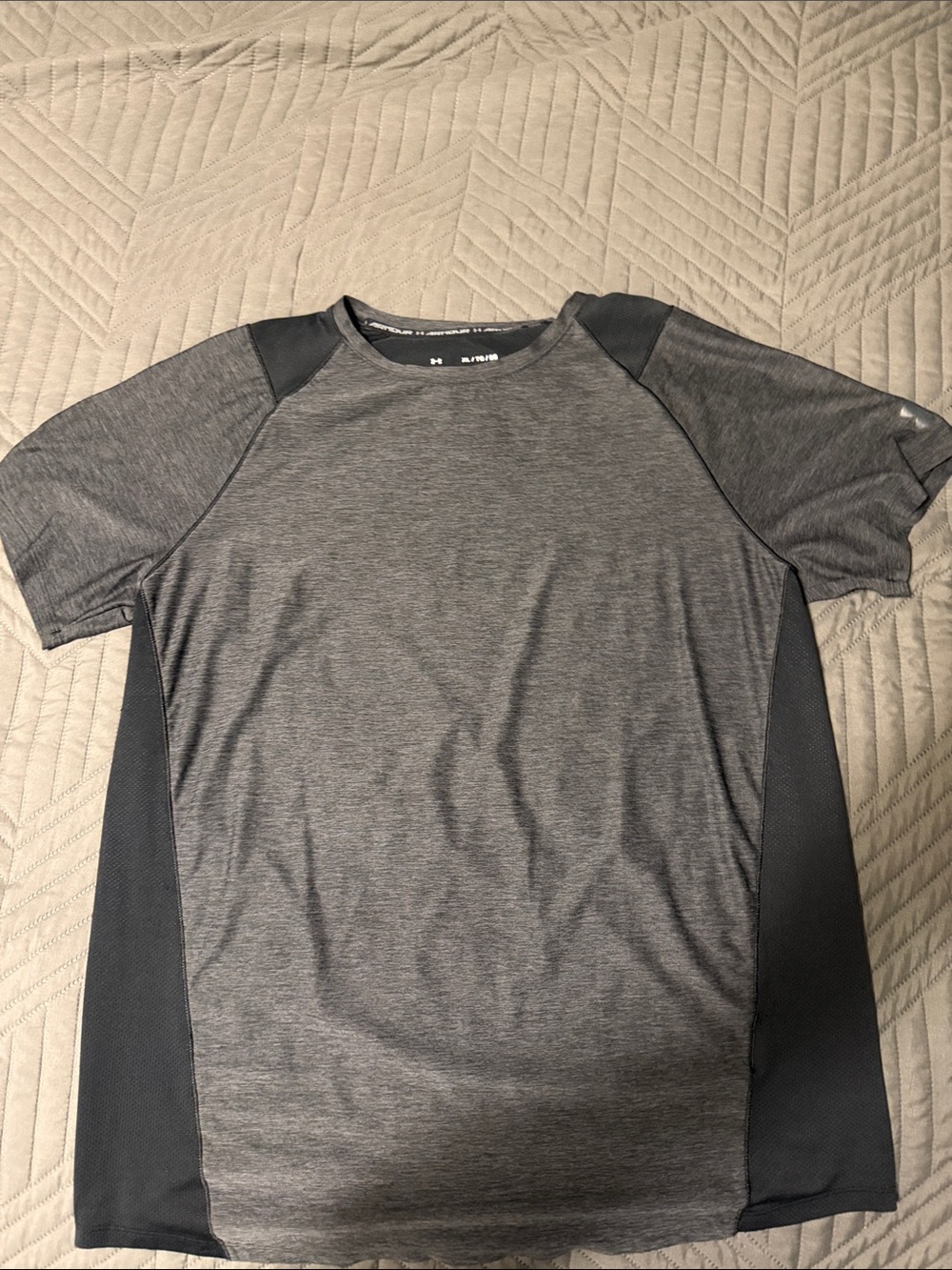 Under Armour Men's Dark Gray Performance Short Sleeve Tee